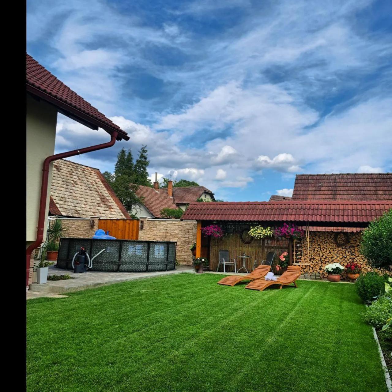 Turčianske Teplice Vila Harmonia מראה חיצוני תמונה